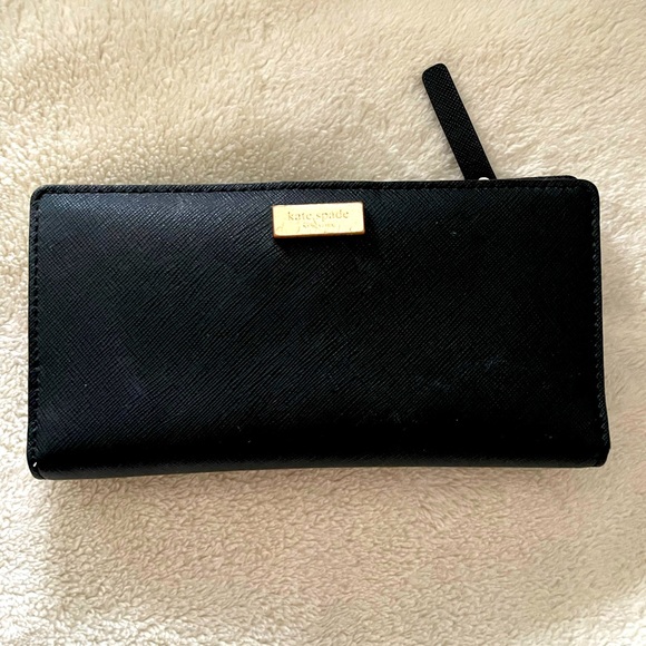 Kate Spade Wallet - Picture 2 of 9